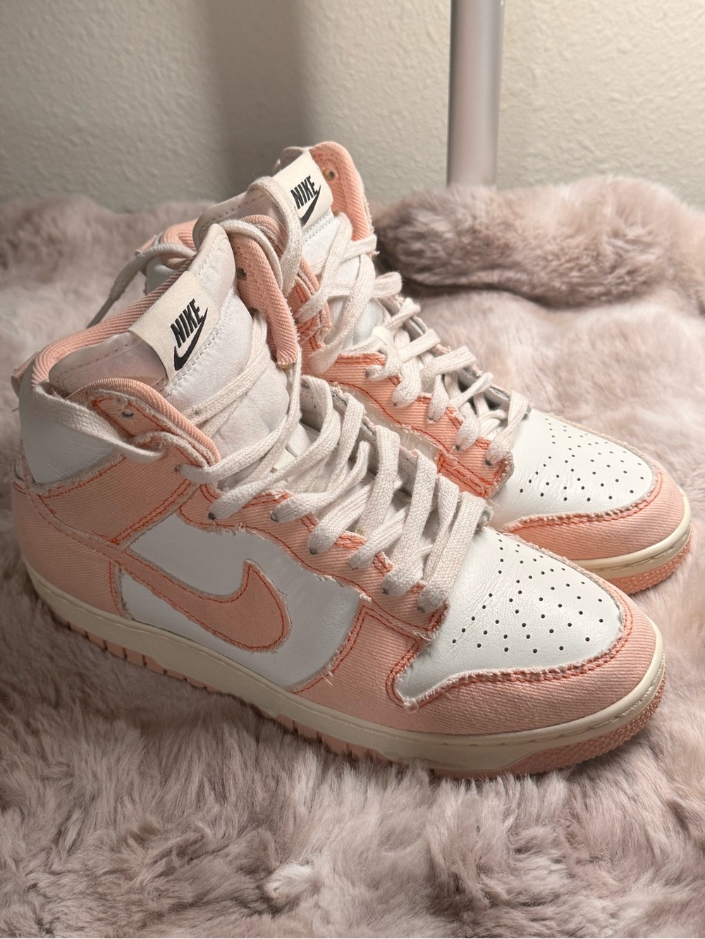 Nike Dunk 1985 Sneakers Women's High Top Barely Rose Pink DQ8799-100 Size 8.5